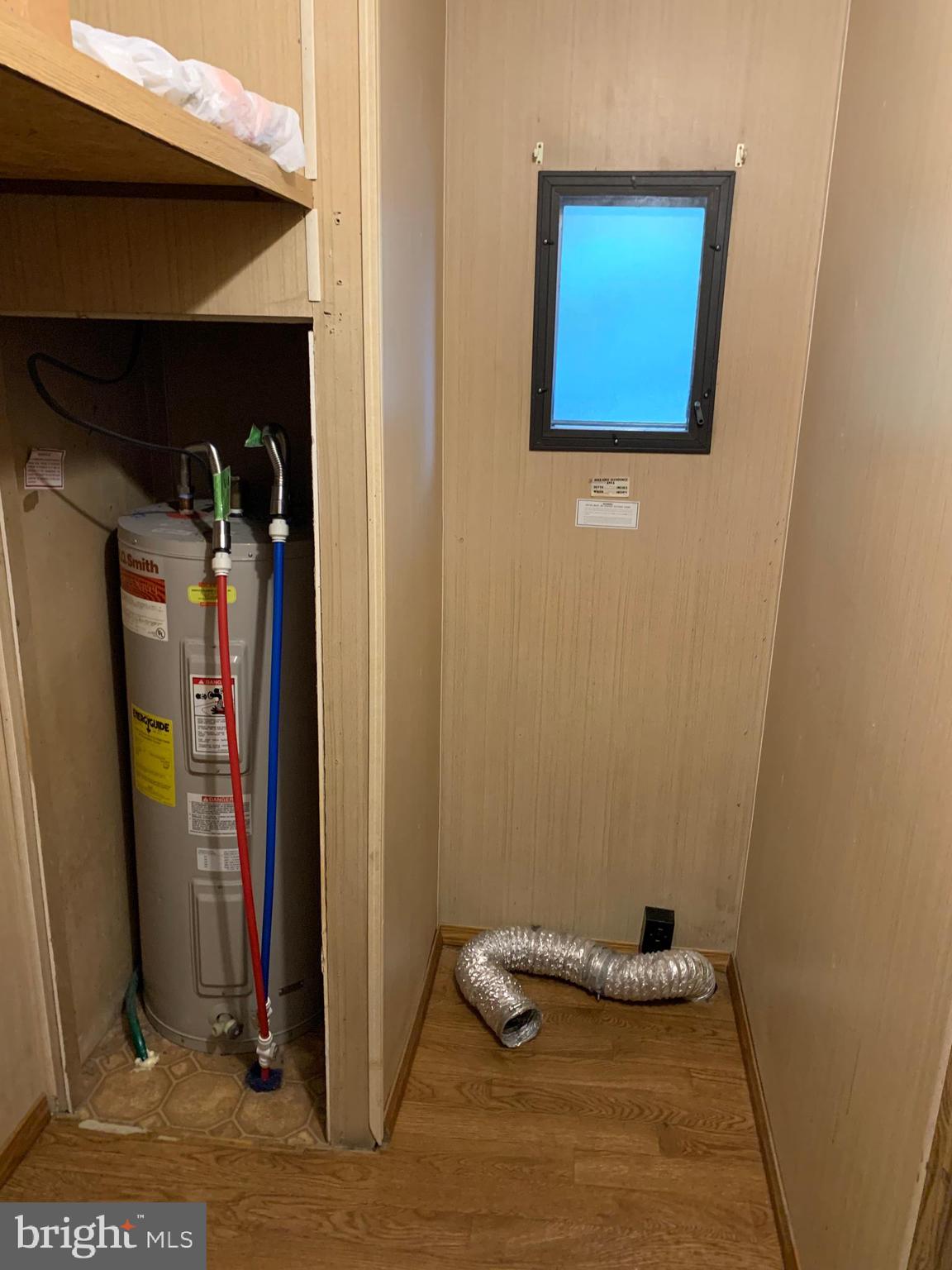 901 South Spring Garden Street, Unit 67 Carlisle, PA 17015 - Photo 24 of 26 a view of a hallway with closet