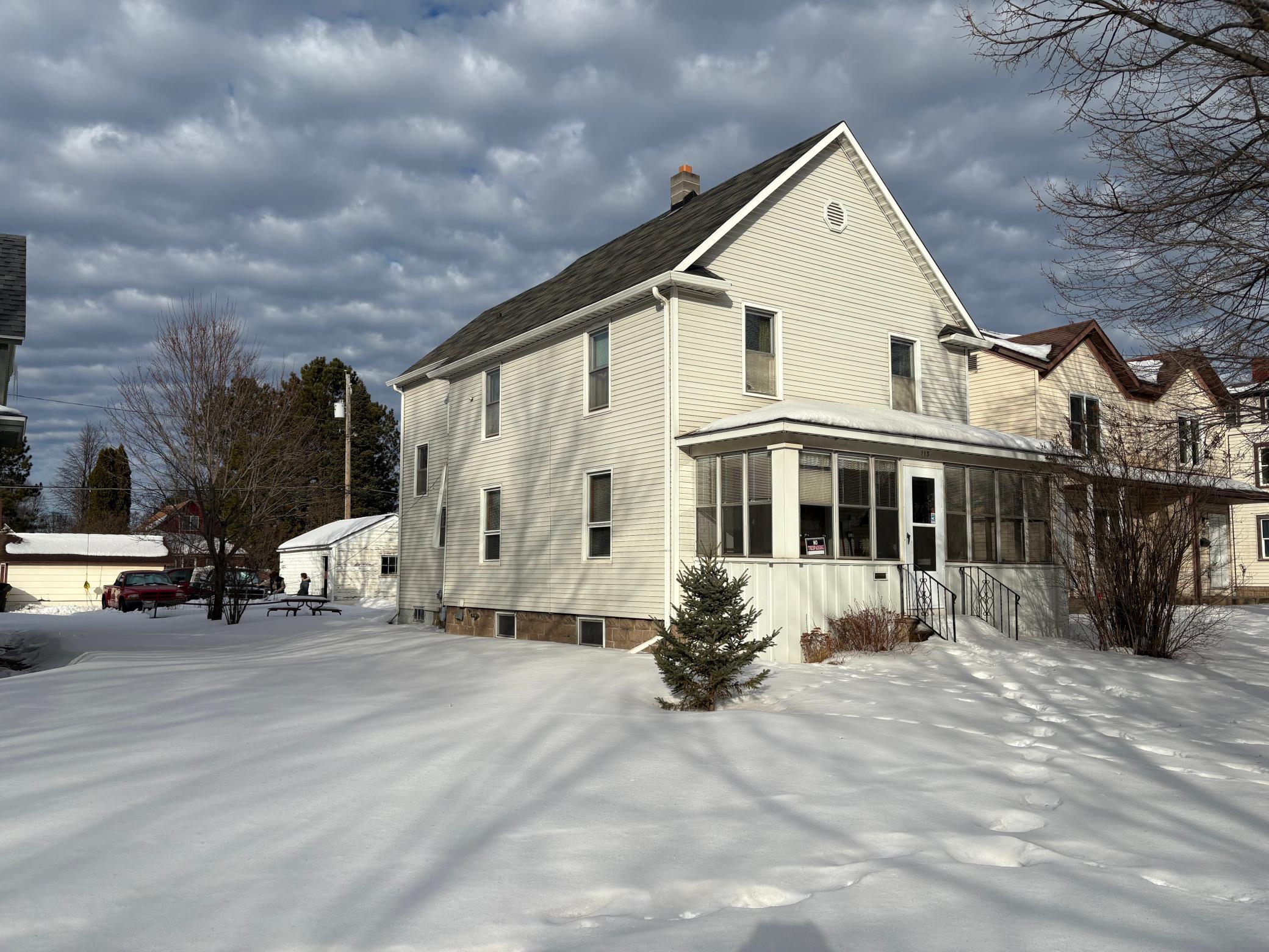 113 5th Street South Virginia, MN 55792 - Photo 1 of 40
