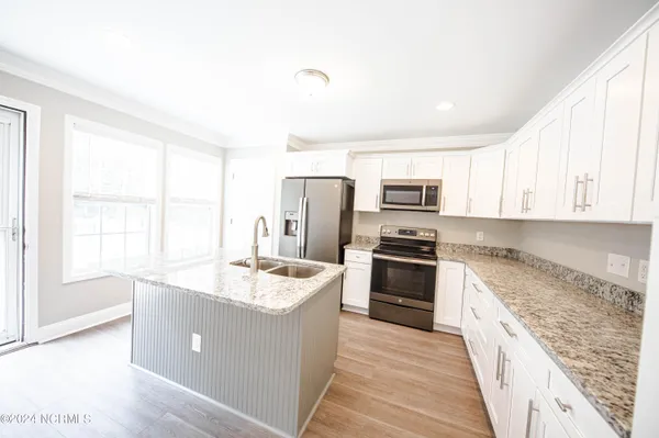 $2,300 | 1651 Chadwick Shores Drive, Sneads Ferry, NC 28460