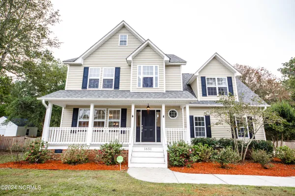 $2,300 | 1651 Chadwick Shores Drive, Sneads Ferry, NC 28460