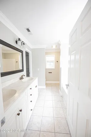 $2,300 | 1651 Chadwick Shores Drive, Sneads Ferry, NC 28460