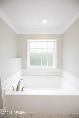 $2,300 | 1651 Chadwick Shores Drive, Sneads Ferry, NC 28460