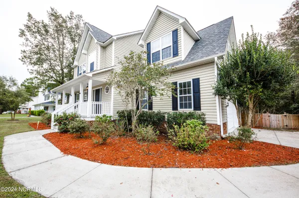 $2,300 | 1651 Chadwick Shores Drive, Sneads Ferry, NC 28460