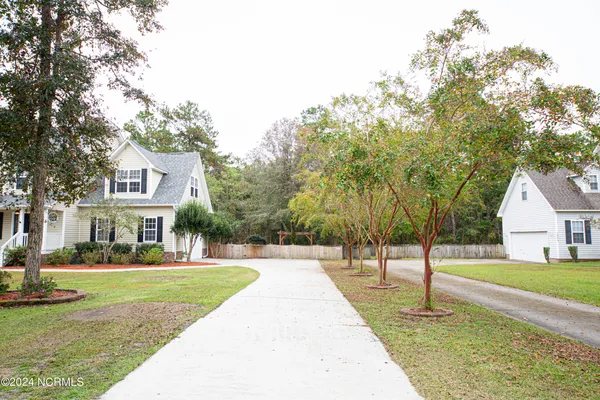 $2,300 | 1651 Chadwick Shores Drive, Sneads Ferry, NC 28460