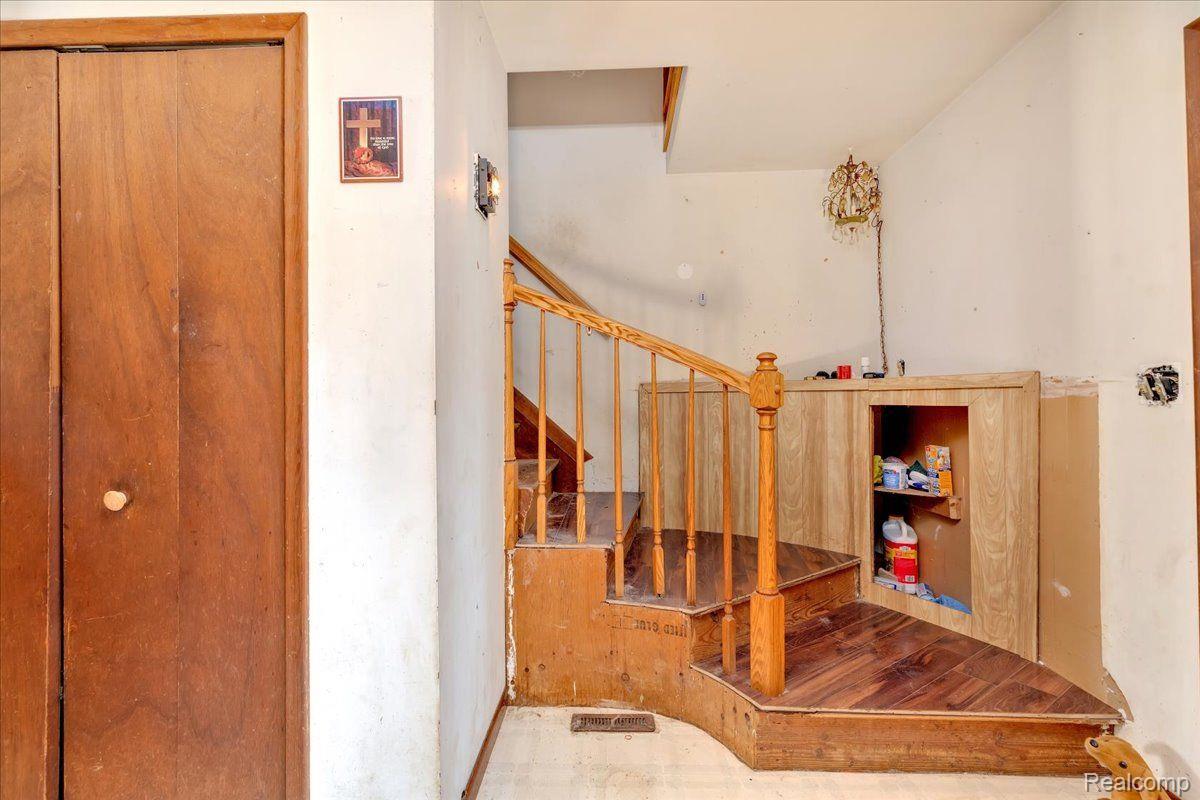 3495 South Fenton Road Holly, MI 48442 - Photo 4 of 25 Gallery Image 4
