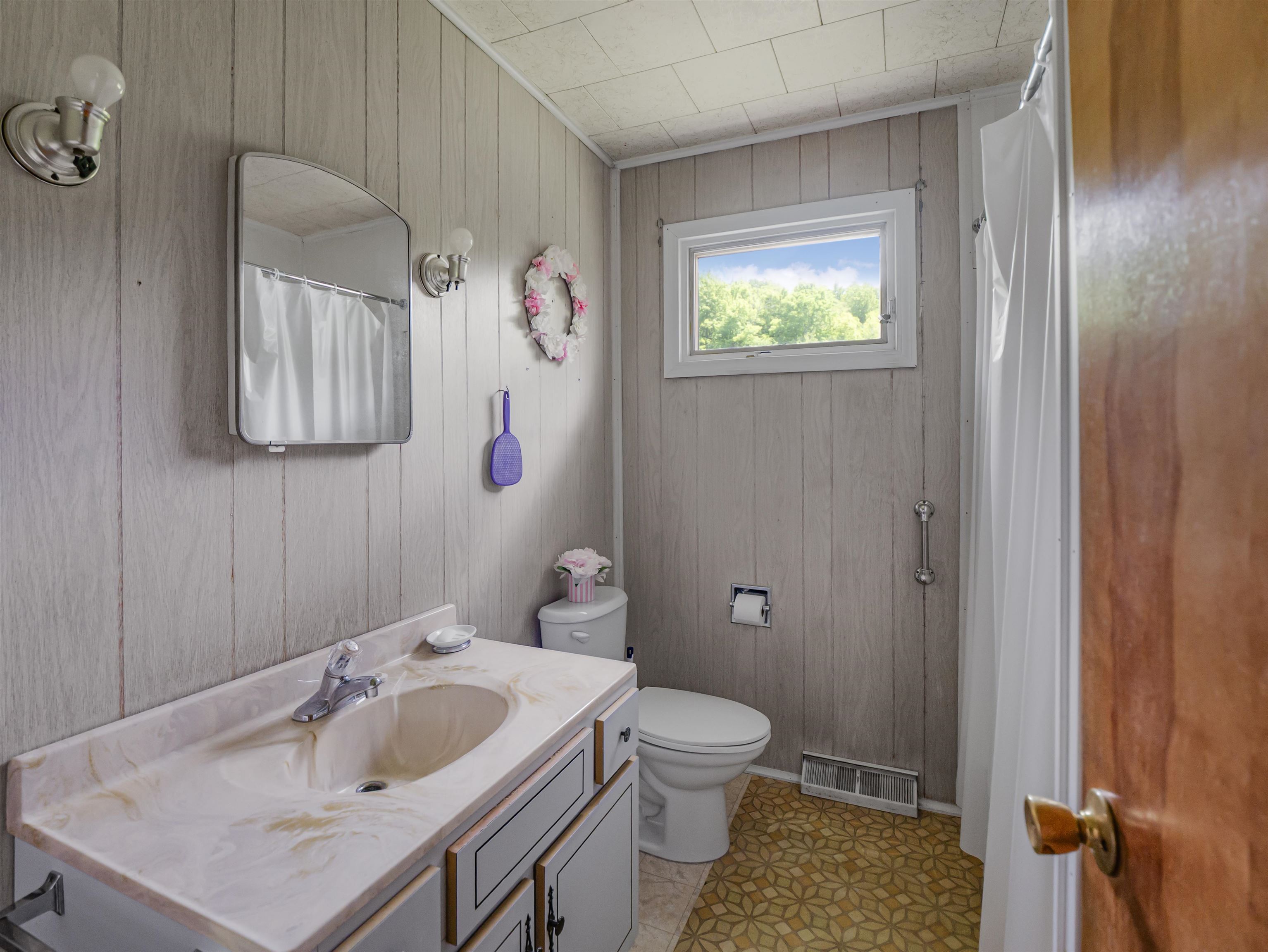 174 Biddie Knob Road Hubbardton, VT 05735 - Photo 14 of 31
