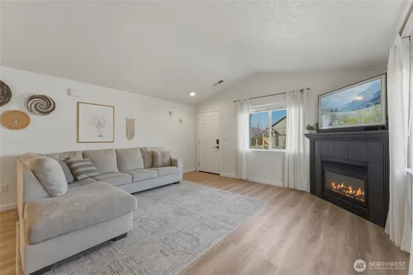 $345,000 | 1203 Southwest Carver Street, College Place, WA 99324