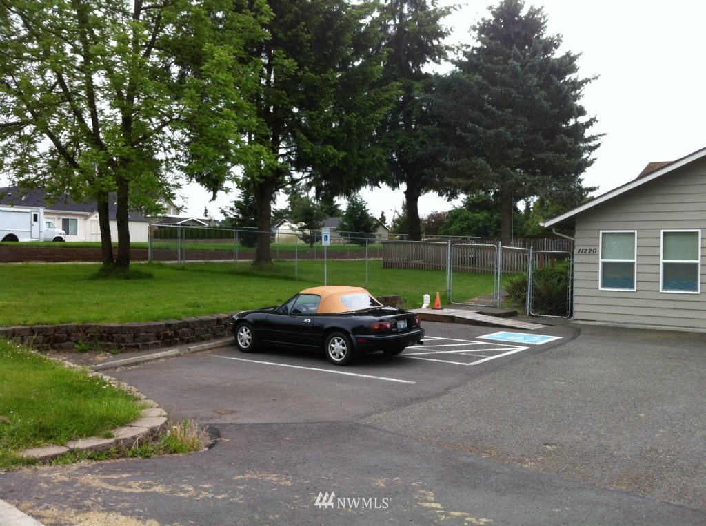 11220 8th Street East Edgewood, WA 98372 - Photo 2 of 10