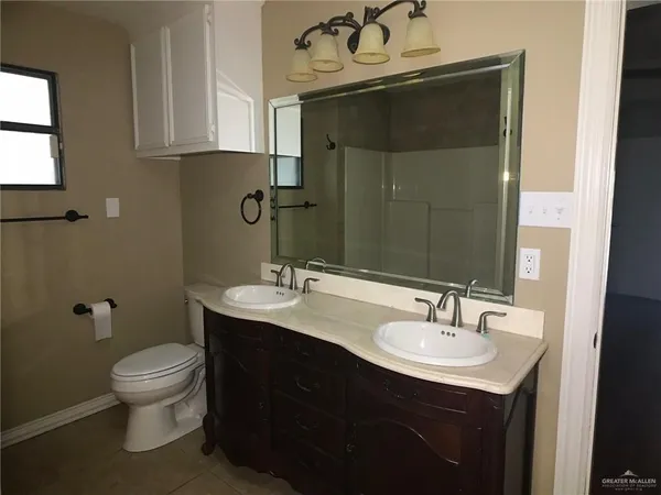 $1,565 | 242 San Jacinto Street, Mission, TX 78572