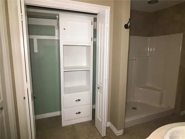 $1,565 | 242 San Jacinto Street, Mission, TX 78572