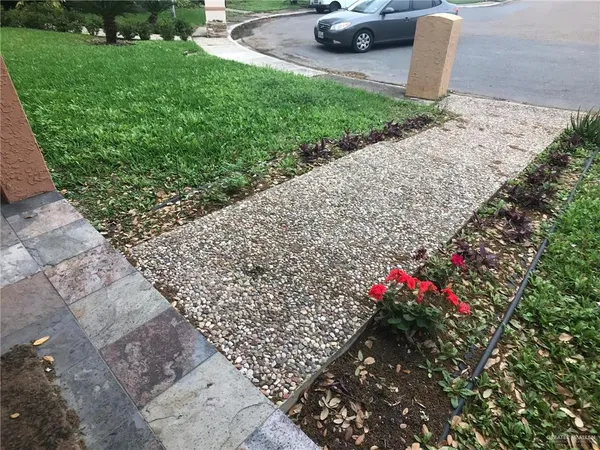 $1,565 | 242 San Jacinto Street, Mission, TX 78572