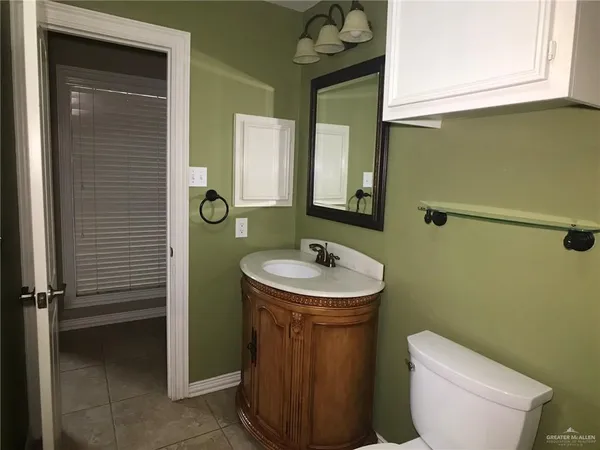 $1,565 | 242 San Jacinto Street, Mission, TX 78572