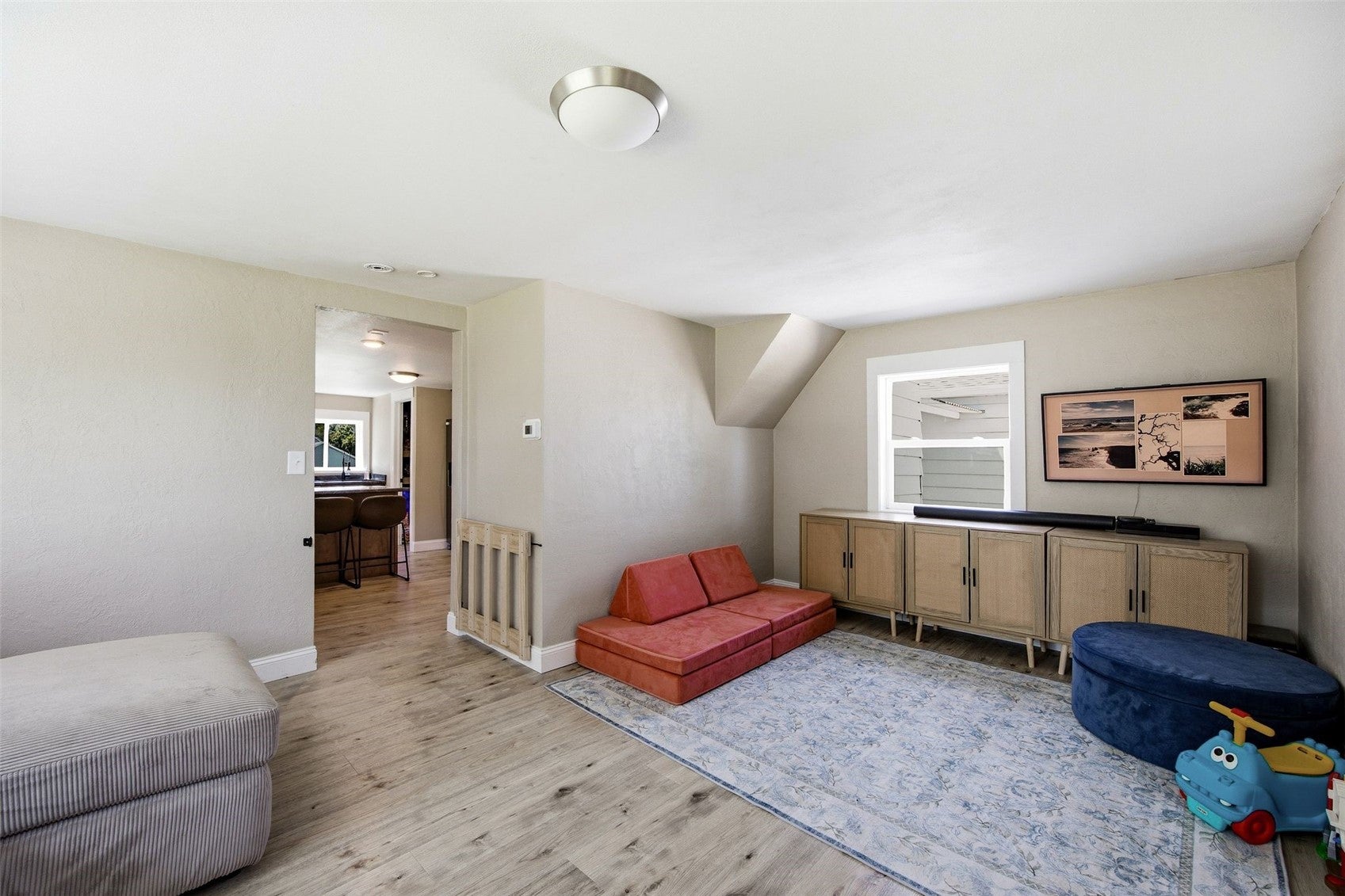 304 Maple Street Urbana, IA 52213 - Photo 5 of 36 Gallery Image 5