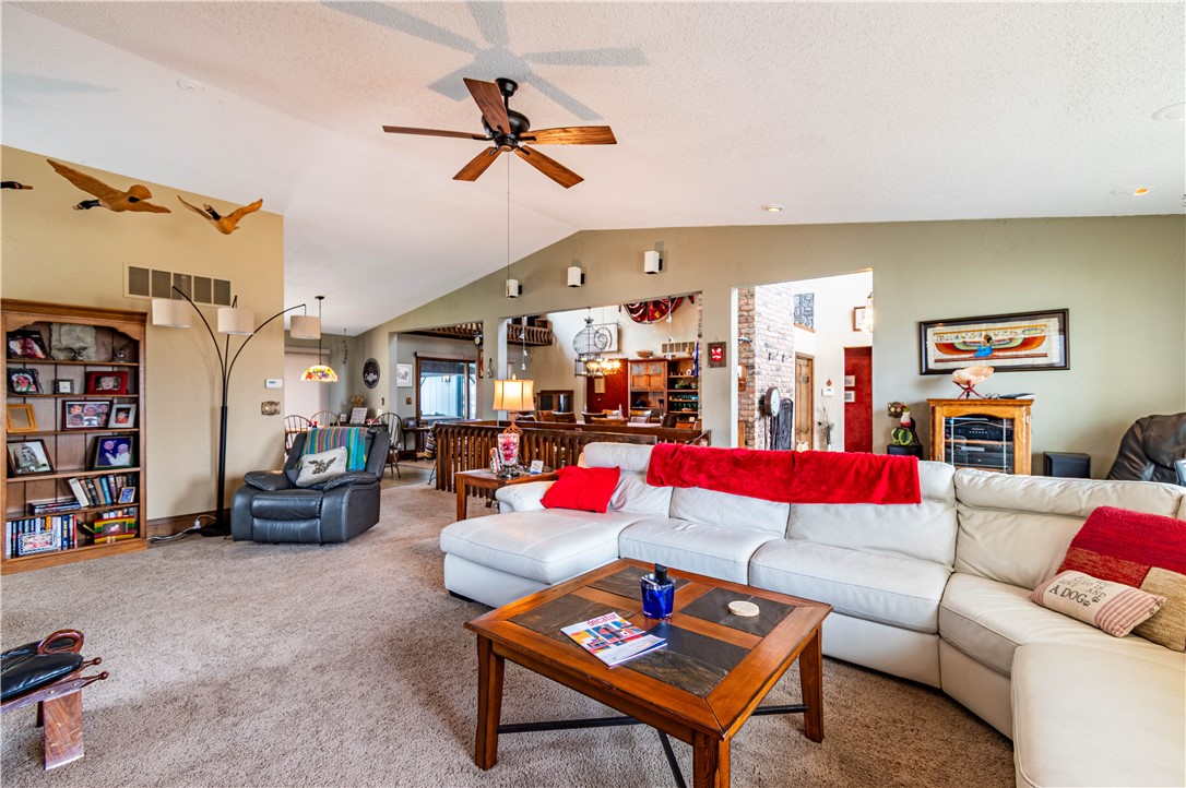 4 North Country Club Road Decatur, IL 62521 - Photo 9 of 44