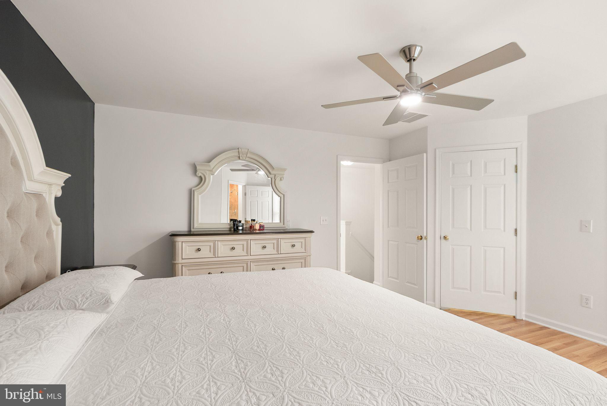 19907 Ridgecrest Square Ashburn, VA 20147 - Photo 26 of 52