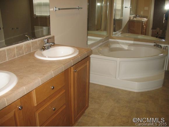 2948 Clarks Chapel Road Franklin, NC 28734 - Photo 14 of 19 Gallery Image 14