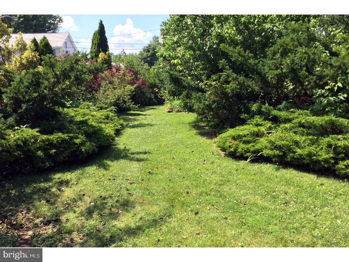 5106 Stump Road Pipersville, PA 18947 - Photo 23 of 25 Garden