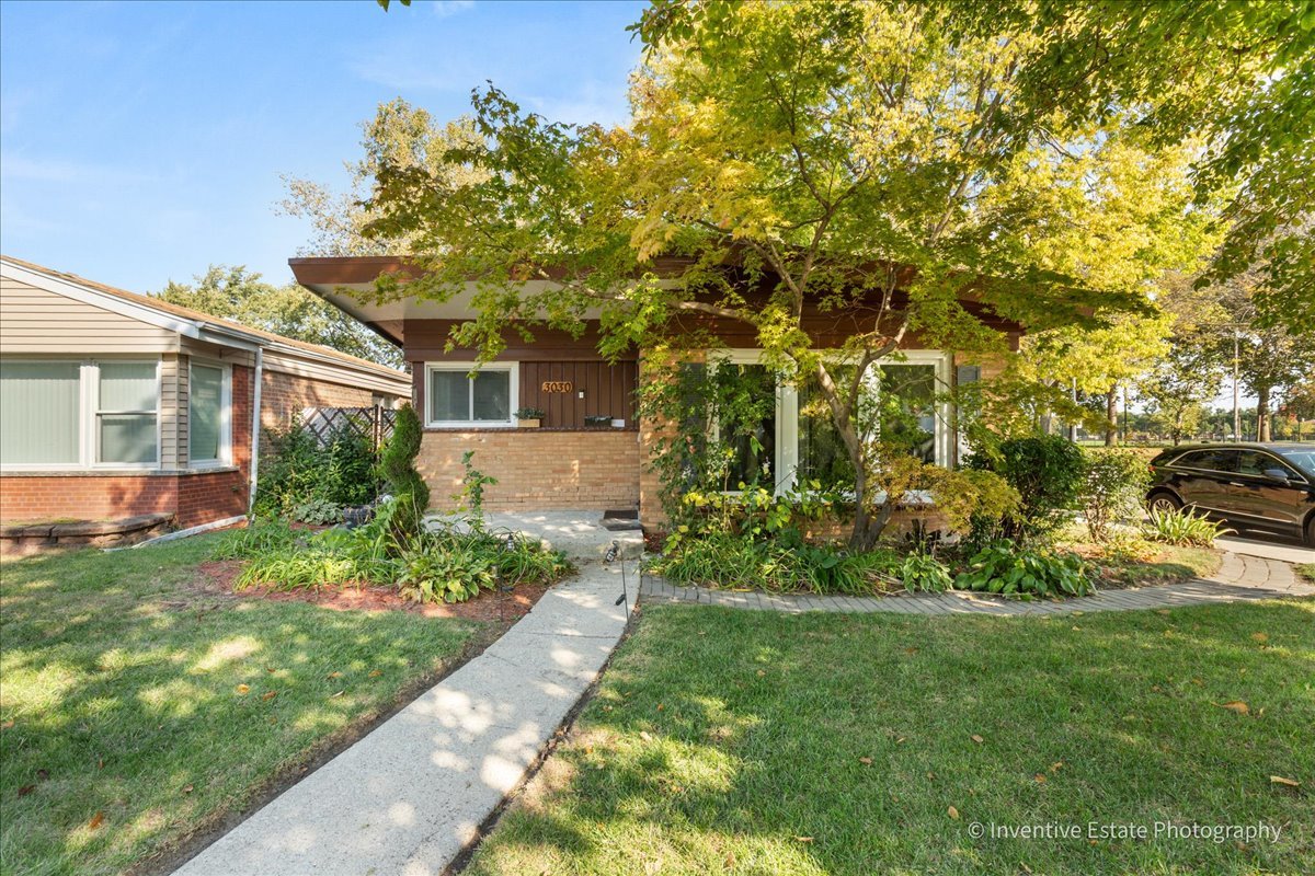 3030 West 85th Street Chicago, IL 60652 - Photo 1 of 13