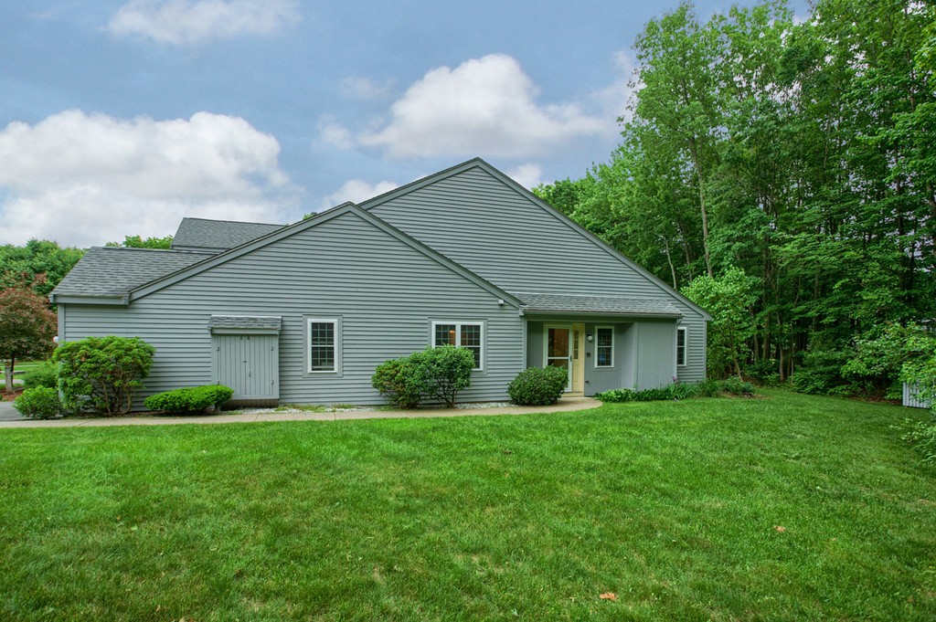 505 Ridgefield Circle, Unit D Clinton, MA 01510 - Photo 23 of 30 Gallery Image 23