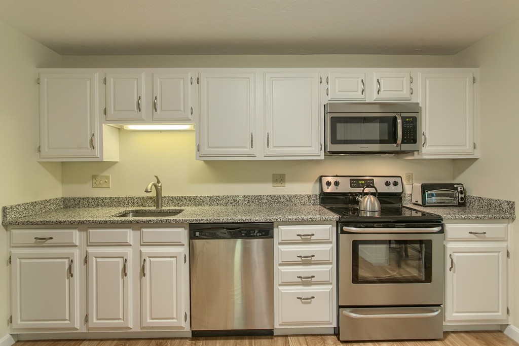 505 Ridgefield Circle, Unit D Clinton, MA 01510 - Photo 3 of 30 Gallery Image 3