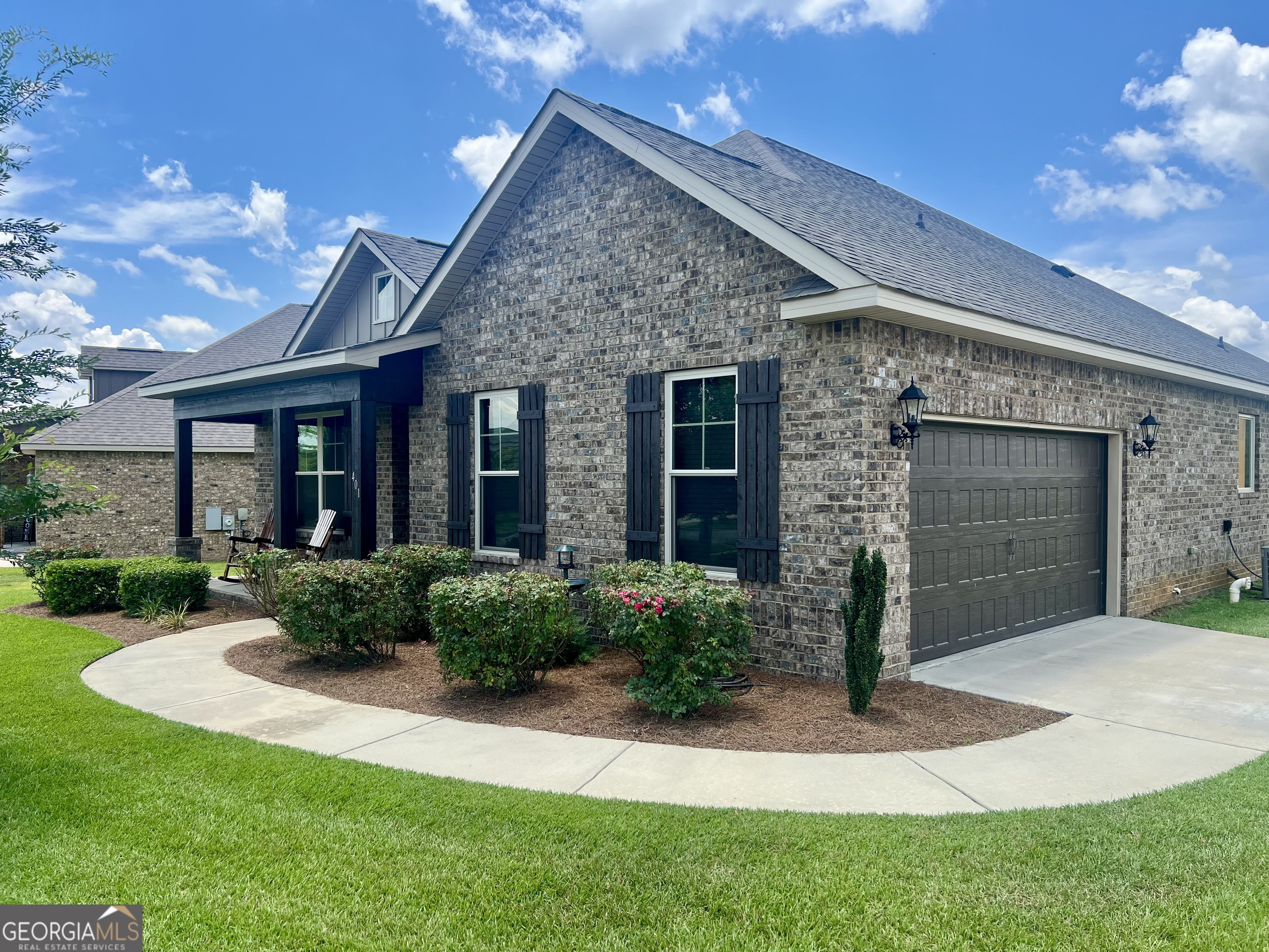 401 Preservation Parkway Perry, GA 31069 - Photo 2 of 30