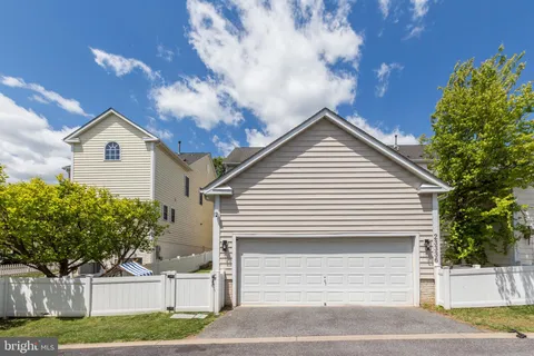 $775,000 | 23336 Rainbow Arch Drive, Clarksburg, MD 20871