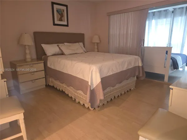 $1,550 | 330 Southeast 2nd Street, Unit 503H, Hallandale Beach, FL 33009