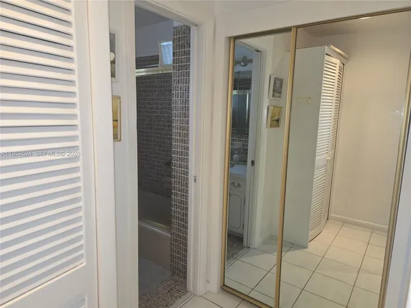 $1,550 | 330 Southeast 2nd Street, Unit 503H, Hallandale Beach, FL 33009