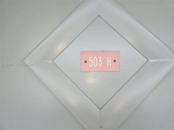 $1,550 | 330 Southeast 2nd Street, Unit 503H, Hallandale Beach, FL 33009