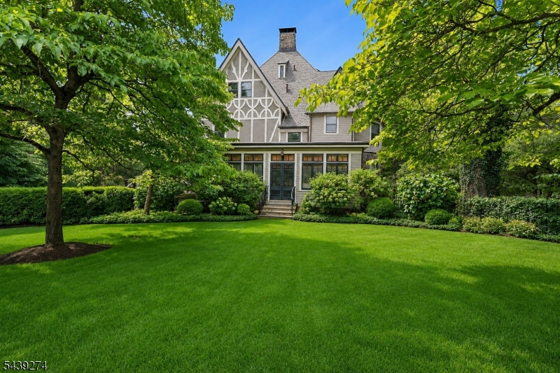 230 Springfield Avenue Summit, NJ 07901 - Photo 44 of 45