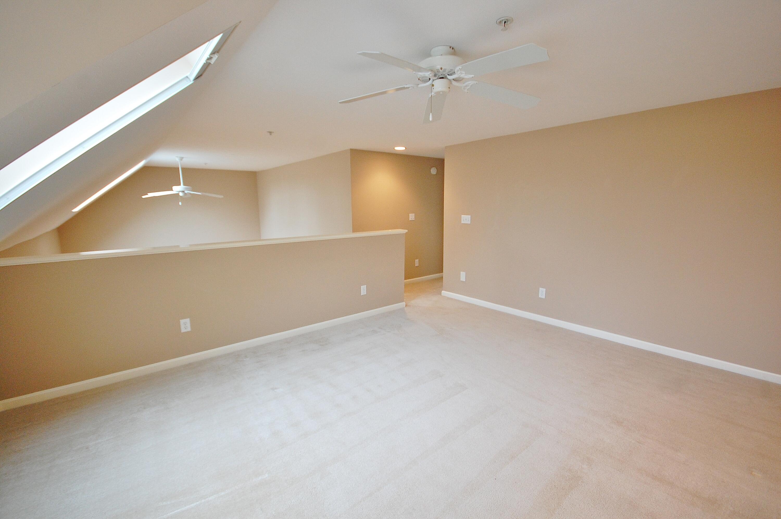 26 Ridgefield Drive, Unit 18 Gorham, ME 04038 - Photo 21 of 46 26 Ridgefield