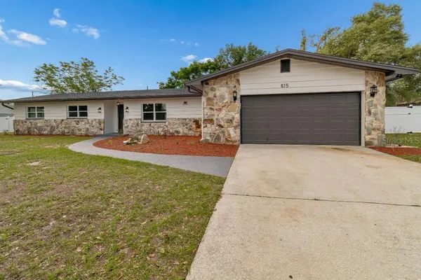 $549,995 | 615 Royal Crest Drive, Brandon, FL 33511