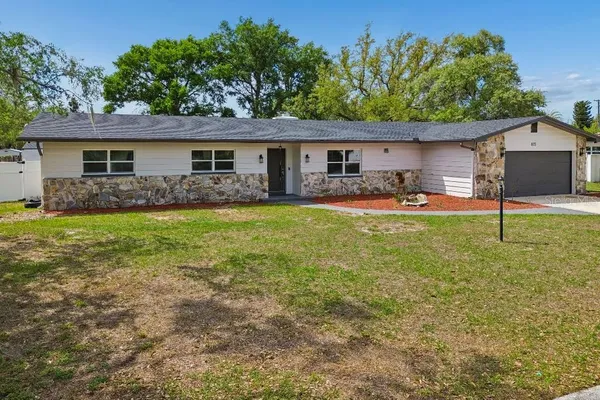 $549,995 | 615 Royal Crest Drive, Brandon, FL 33511