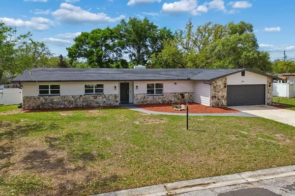 $549,995 | 615 Royal Crest Drive, Brandon, FL 33511