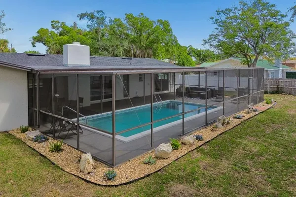 $549,995 | 615 Royal Crest Drive, Brandon, FL 33511