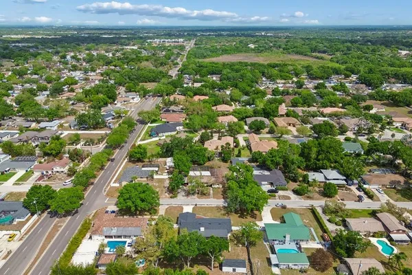 $549,995 | 615 Royal Crest Drive, Brandon, FL 33511