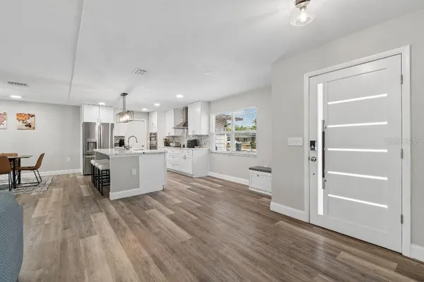 $549,995 | 615 Royal Crest Drive, Brandon, FL 33511