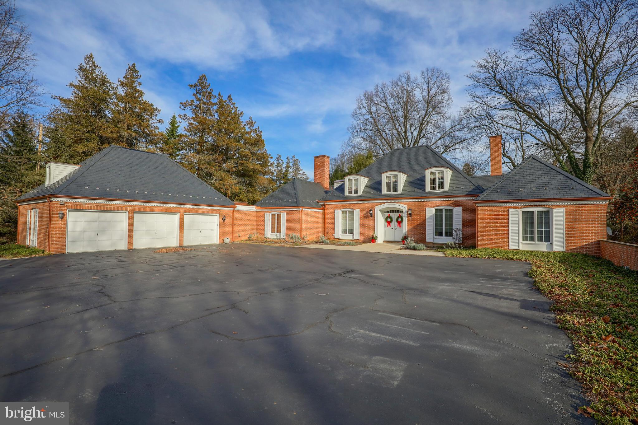 605 Hamilton Road Lancaster, PA 17603 - Photo 1 of 36 Gallery Image 1