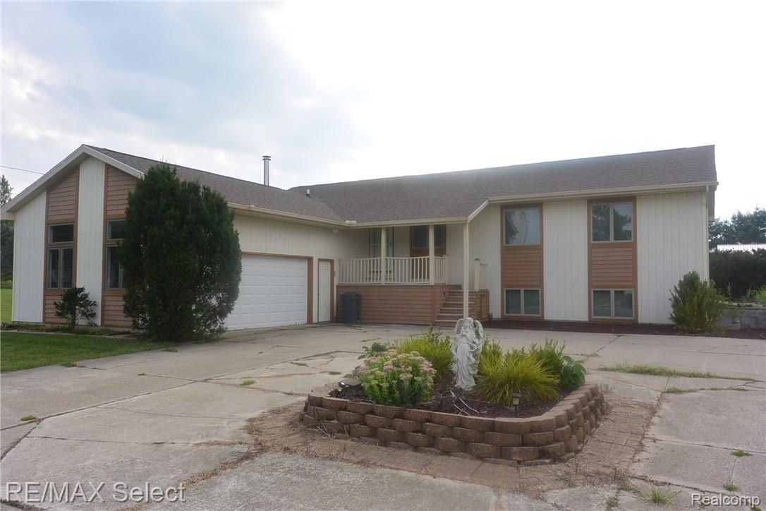 6326 Dutch Road Goodrich, MI 48438 - Photo 1 of 27 DSC_2343.JPG