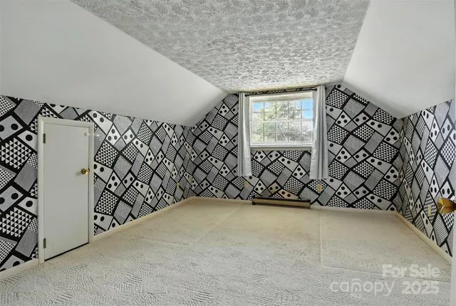 a view of utility room