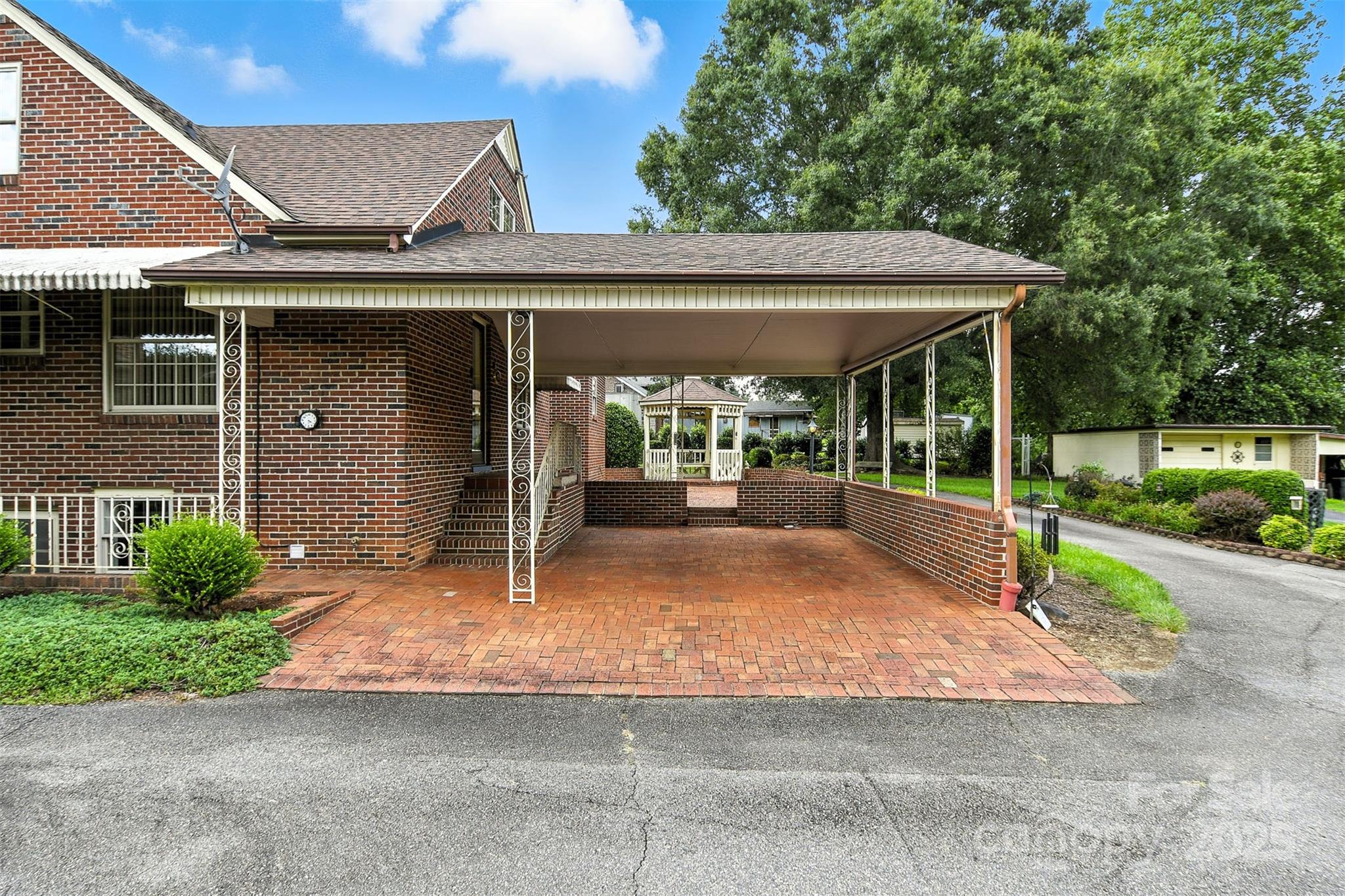 3968 Highway 321 Hudson, NC 28638 - Photo 35 of 47 a view of a house with backyard and porch