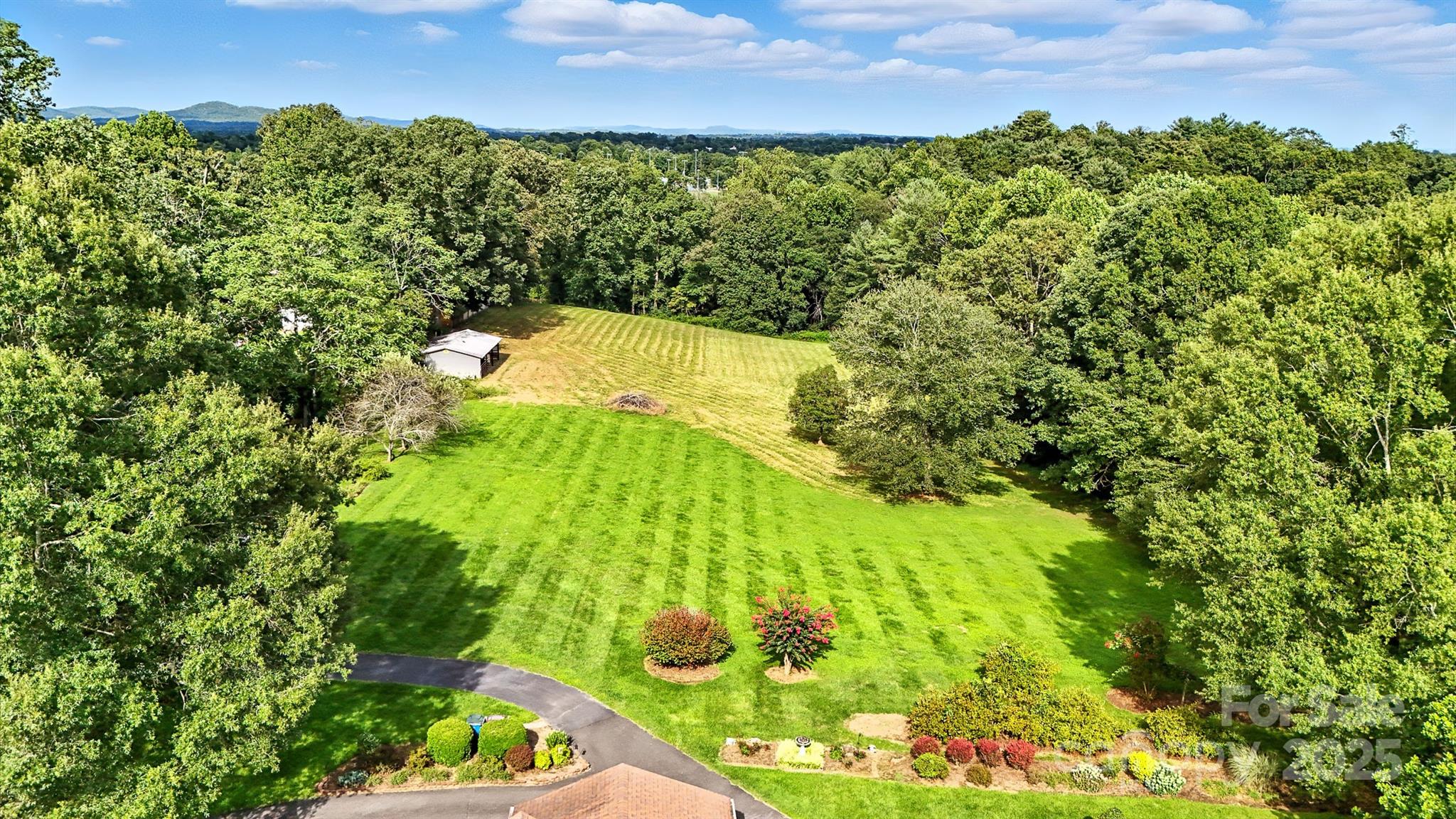 3968 Highway 321 Hudson, NC 28638 - Photo 46 of 47 a view of a garden