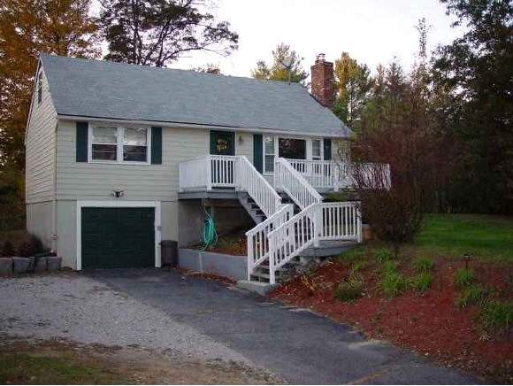 79 Auburn Road Londonderry, NH 03053 - Photo 1 of 5