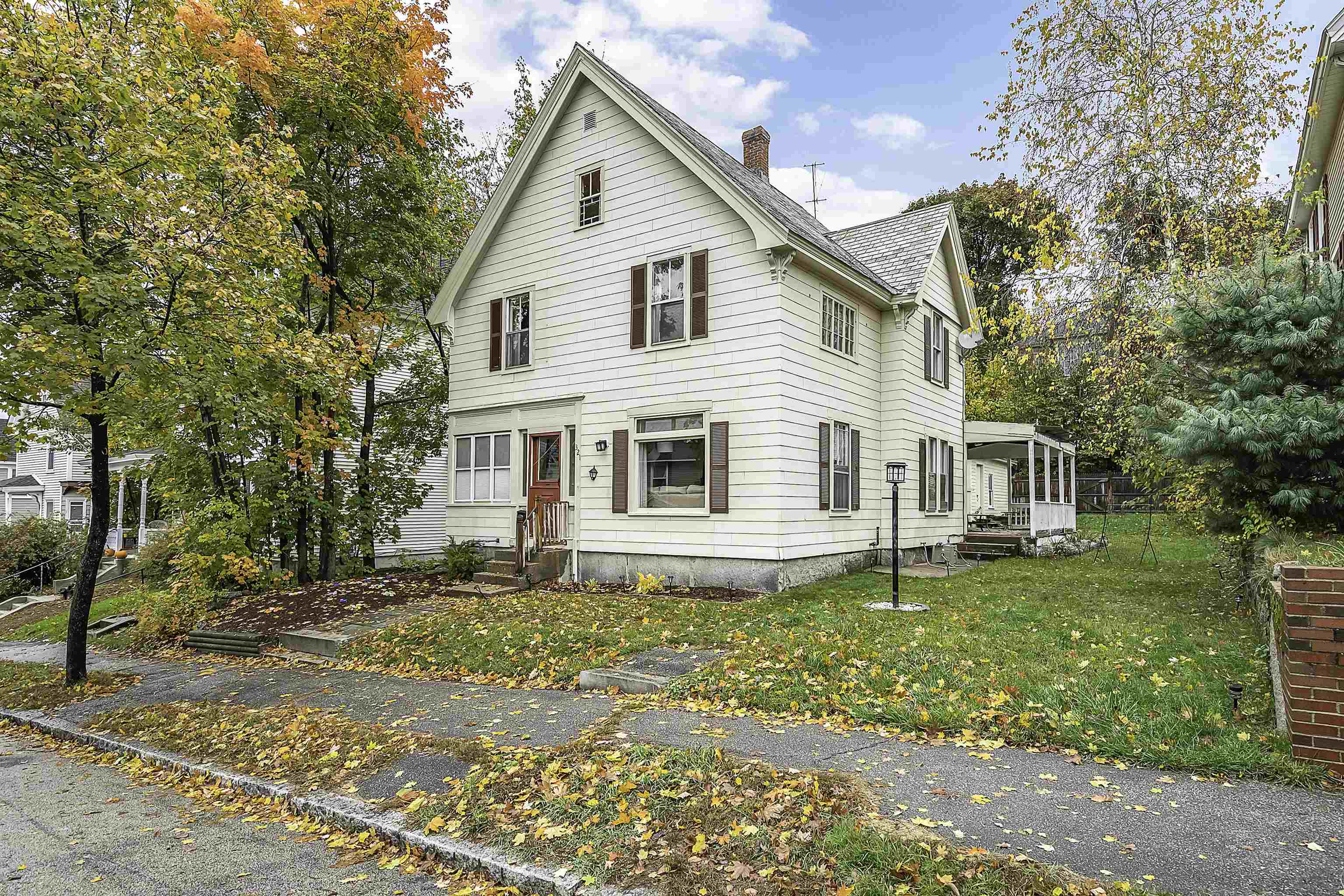 321 Walnut Street Manchester, NH 03104 - Photo 2 of 40 Gallery Image 2