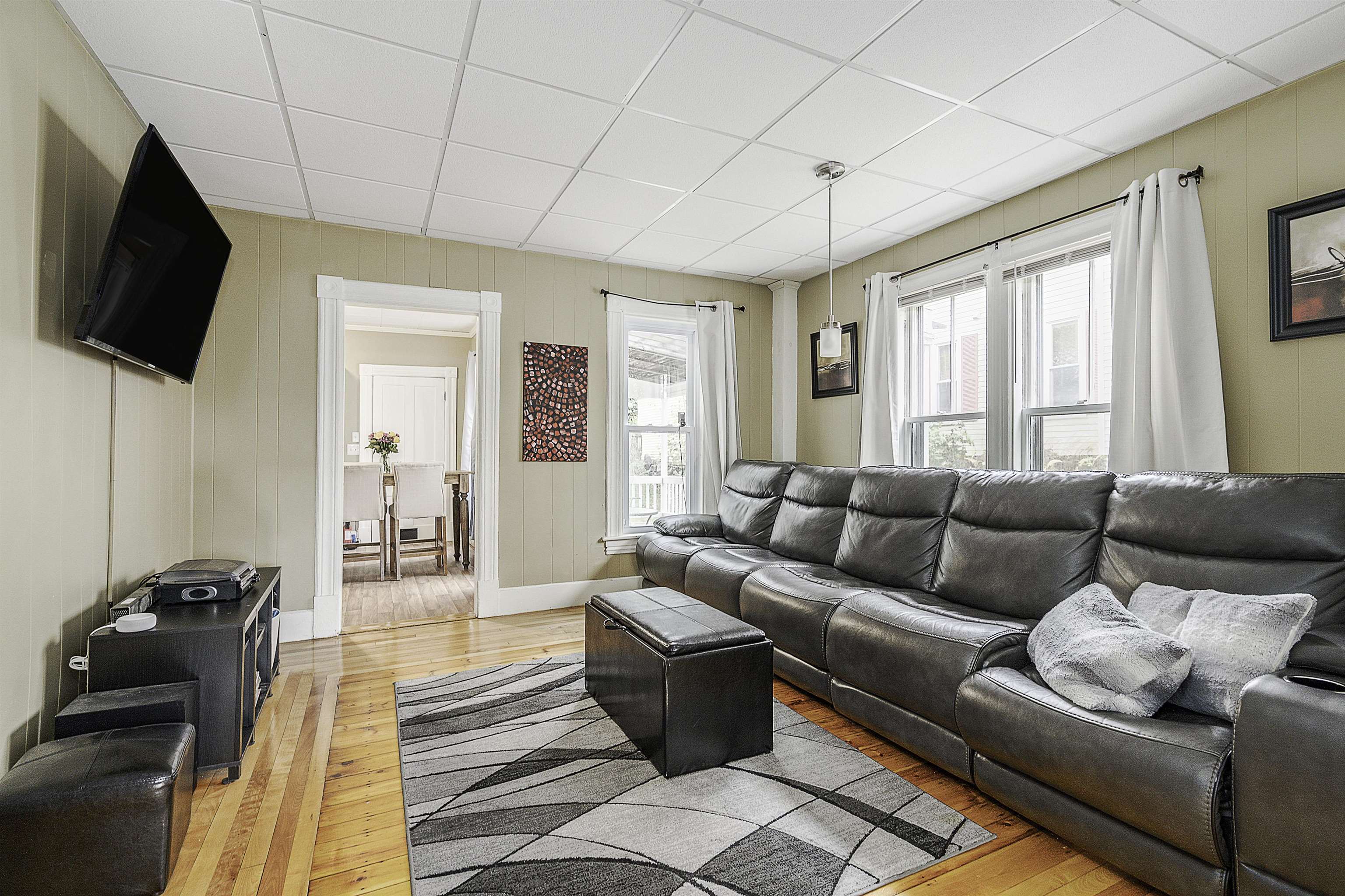 321 Walnut Street Manchester, NH 03104 - Photo 10 of 40 Gallery Image 10