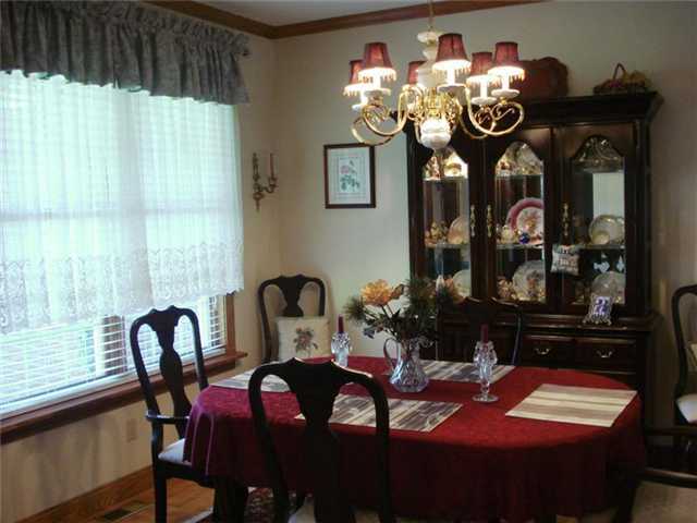 7101 Refugee Road Southwest Pataskala, OH 43062 - Photo 14 of 18