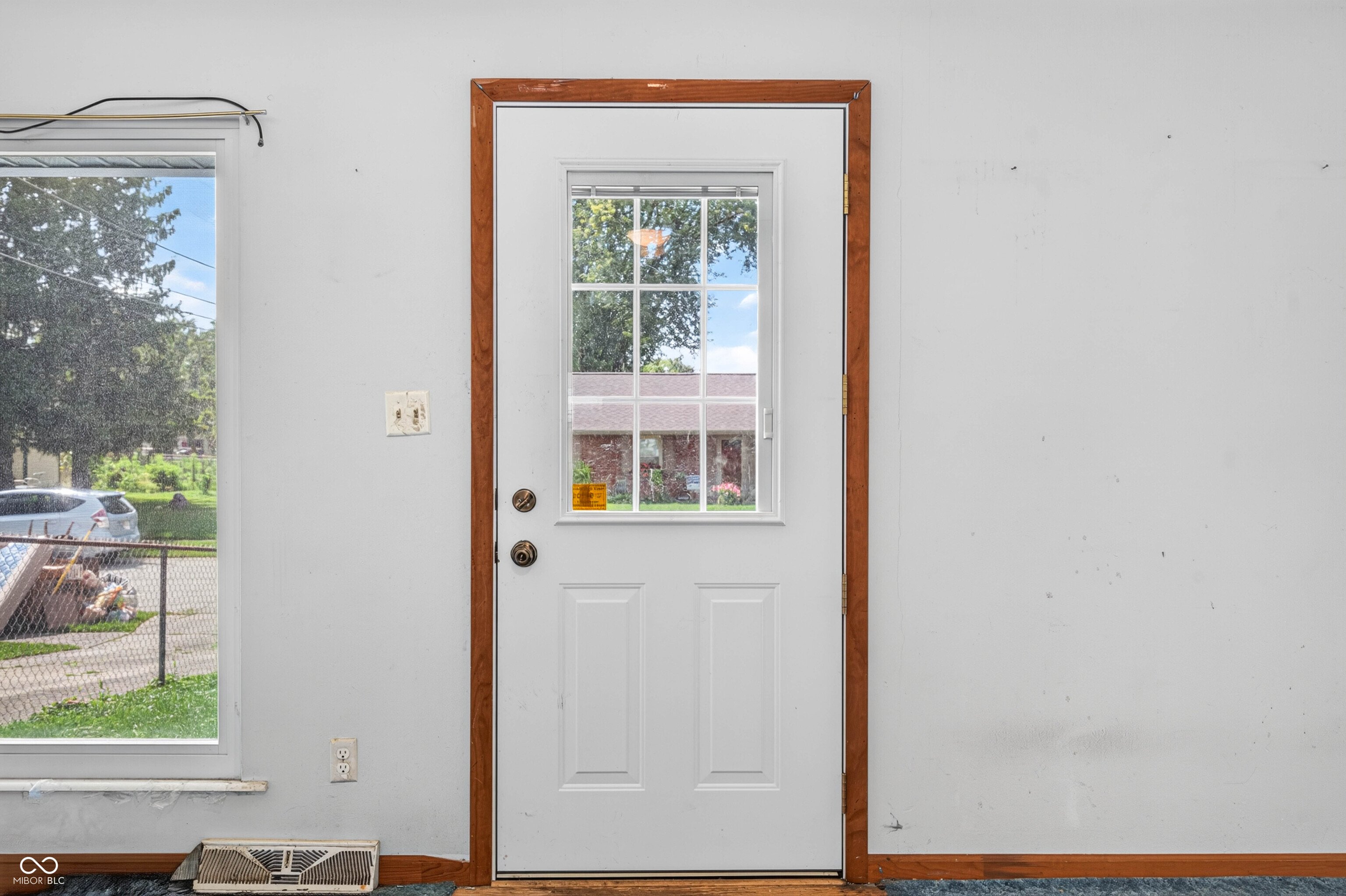 302 Oakden Road Whiteland, IN 46184 - Photo 4 of 49 Gallery Image 4