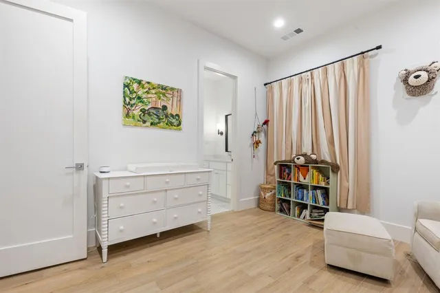 $13,000 | 9847 Mixon Drive, Dallas, TX 75220