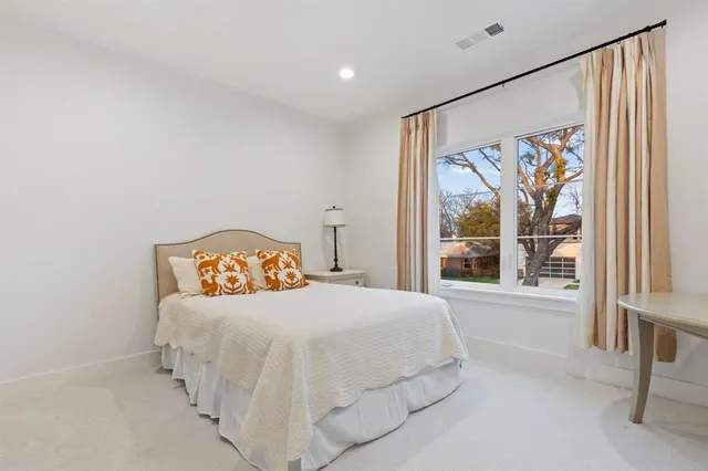 $13,000 | 9847 Mixon Drive, Dallas, TX 75220