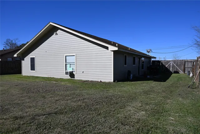 a view of backyard of house